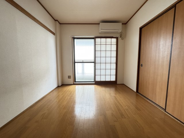 茱萸木壱番館の洋室|同物件別部屋イメージ写真
