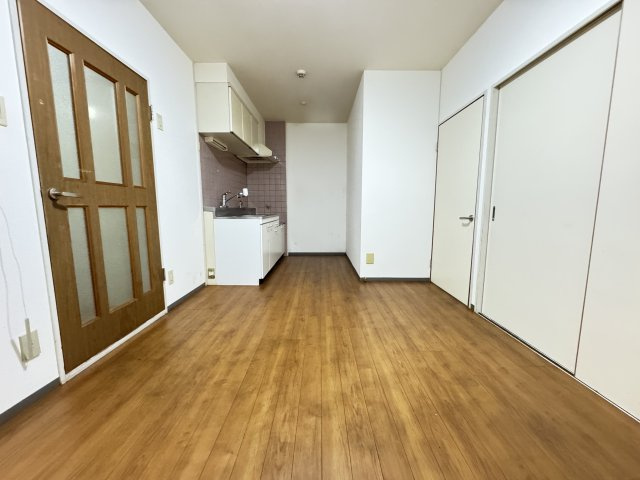 茱萸木壱番館の居間・リビング|同物件別部屋イメージ写真