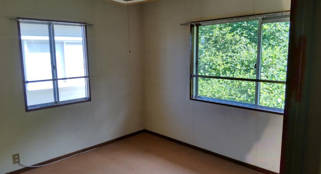 大津市向陽町の住宅付店舗戸建の内装