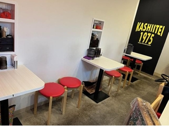 香住ヶ丘ラーメン居抜の内装