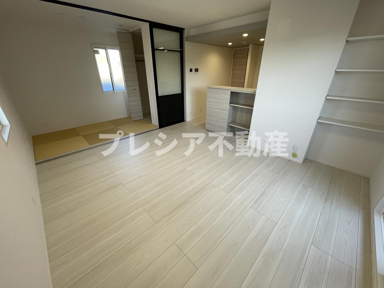 トリシア上甲子園の居間・リビング