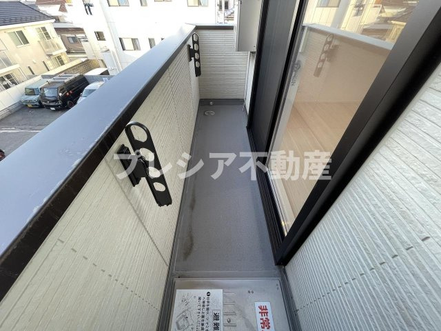 トリシア上甲子園のバルコニー
