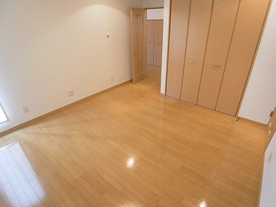 【内装】 | 会下山町2丁目戸建 | 10帖有るかなり大きな洋室