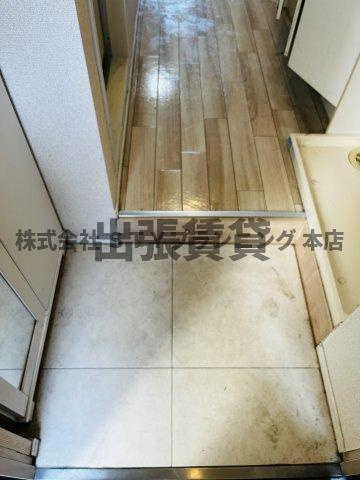 仲介手数料0円！東山ビレッジの玄関