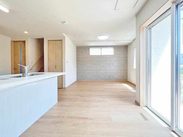 羽束師古川町【３５区画】２１号地の居間・リビング