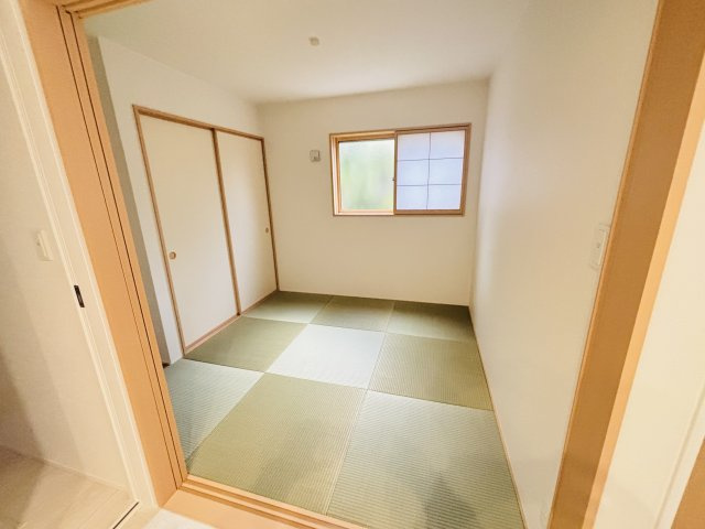 FIRSTTOWN第5守山区鳥羽見｜名古屋市の戸建ならホームアップの和室|【売主施工例】リビング続きの和室