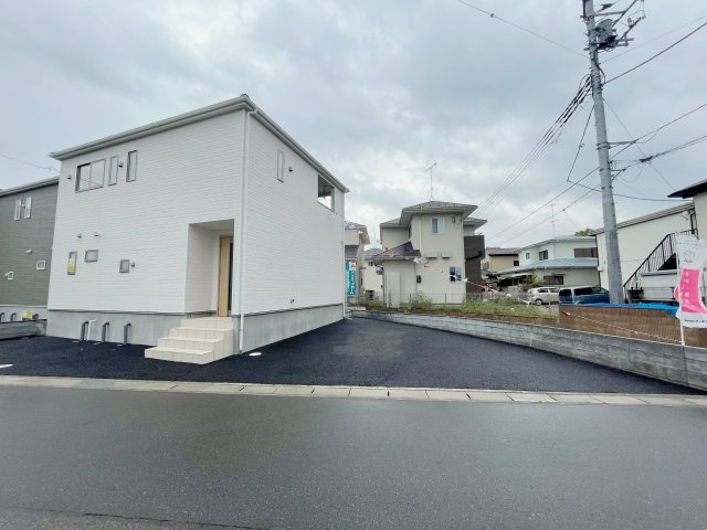 新築戸建・建売　熊谷市久下第12　Cradle Garden　全3棟の駐車場