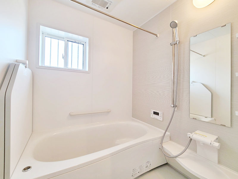 羽束師古川町【３５区画】２３号地の浴室