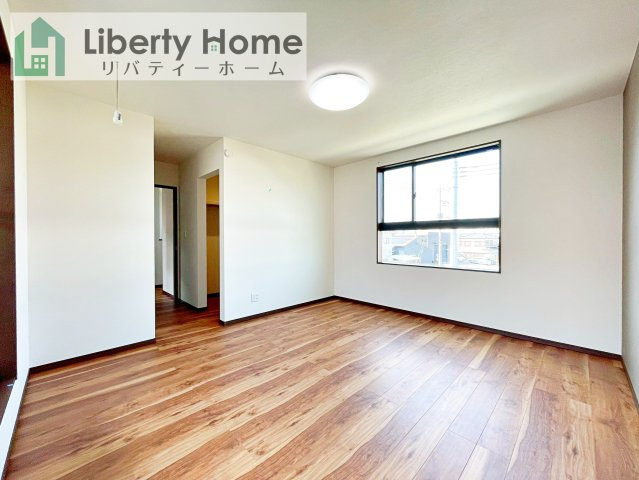 ワイウッドコート土浦市神立町第１期　新築戸建　5号棟の寝室