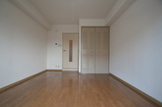 【洋室】 | シャトラン弓木壱番館