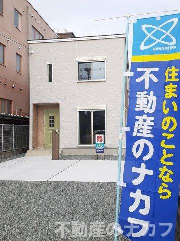 宇土市門内町の中古一戸建の駐車場