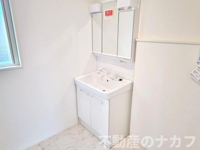 宇土市門内町の中古一戸建の独立洗面台
