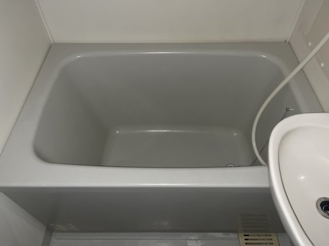 メゾンソレイユの浴室