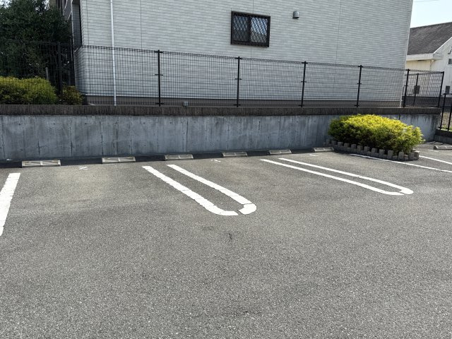 シトロン　Ⅰの駐車場