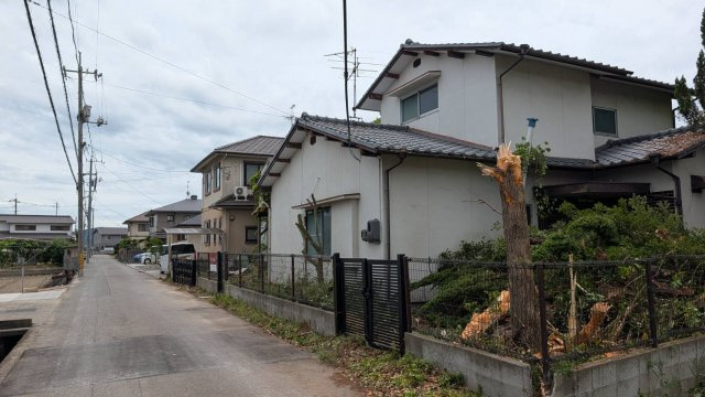 岡山市中区海吉　売土地の前面道路含む現地写真