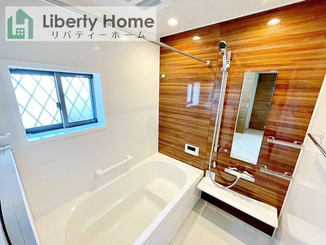 ワイウッドコート土浦市神立町第１期　新築戸建　6号棟の浴室