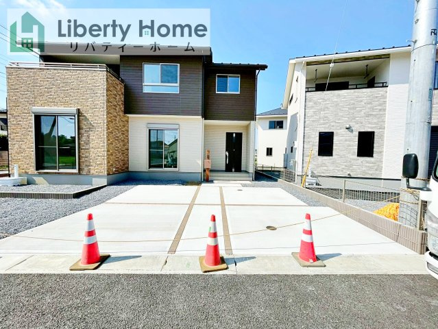 ワイウッドコート土浦市神立町第１期　新築戸建　6号棟の駐車場