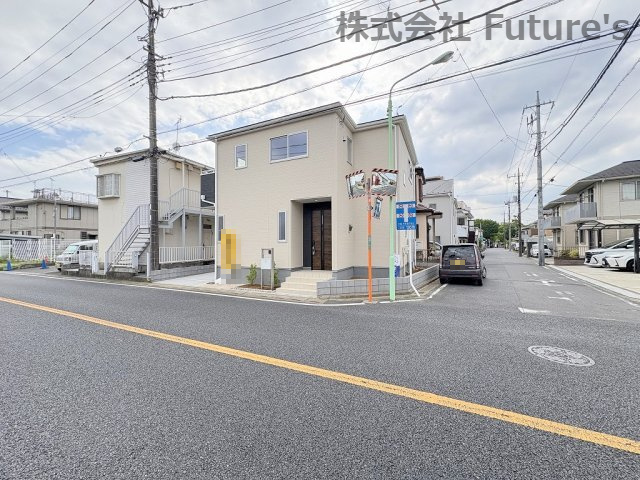 三郷市早稲田3丁目　新築戸建　全1棟の前面道路含む現地写真|前面道路含む現地写真です。