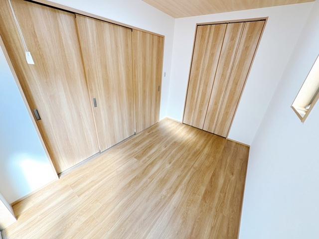 【洋室】 | エスポアール正雀本町
