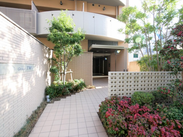 グレースTMのエントランス