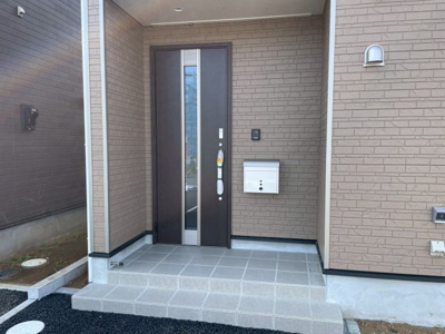 【エントランス】 | 本三里塚第4-21号棟 | 施工例：即日のご見学も可能です。お気軽に0476-37-3888までお問合せ下さい。