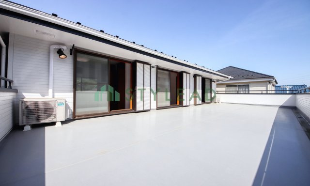 【バルコニー】