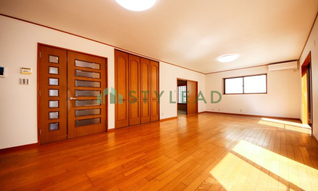 【居間・リビング】