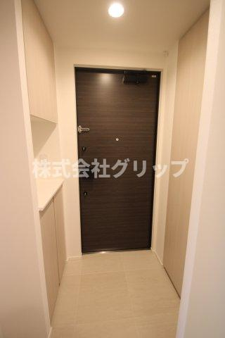 ザ・パークハビオ横浜白楽の玄関