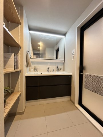 【独立洗面台】