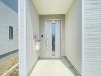 【エントランス】