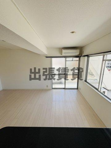 仲介手数料0円！！メゾン千種の居間・リビング