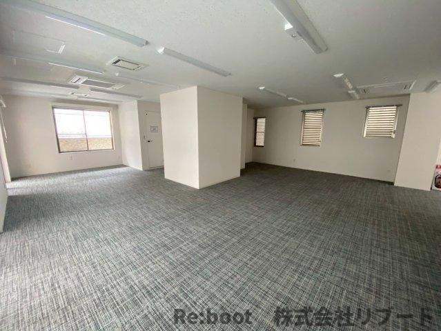 アイ・エス・ワイ国際ビルの内装