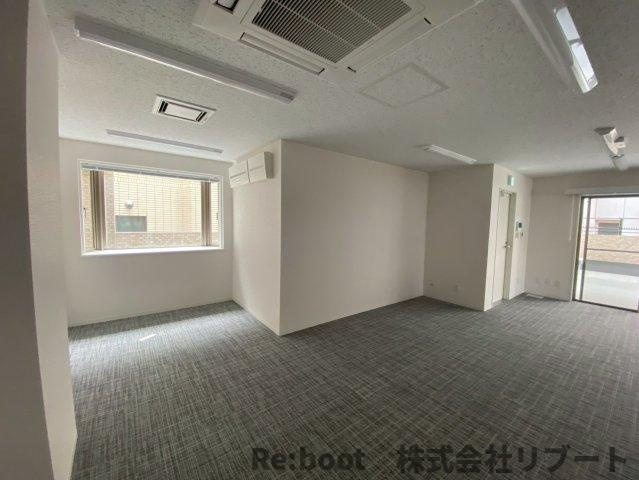 アイ・エス・ワイ国際ビルの内装