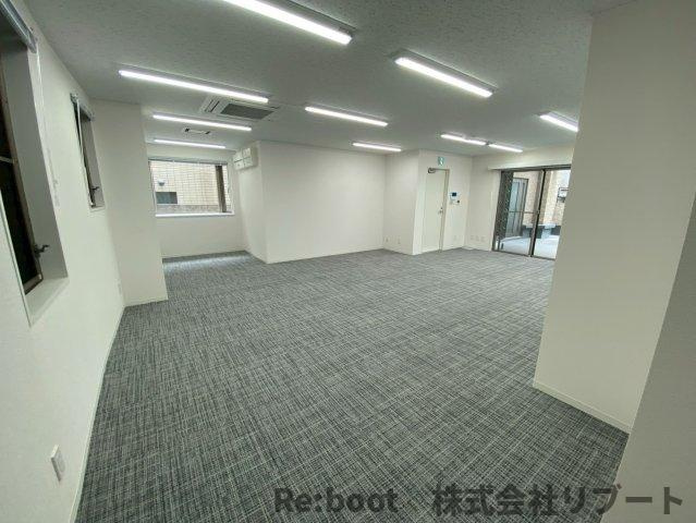 アイ・エス・ワイ国際ビルの内装