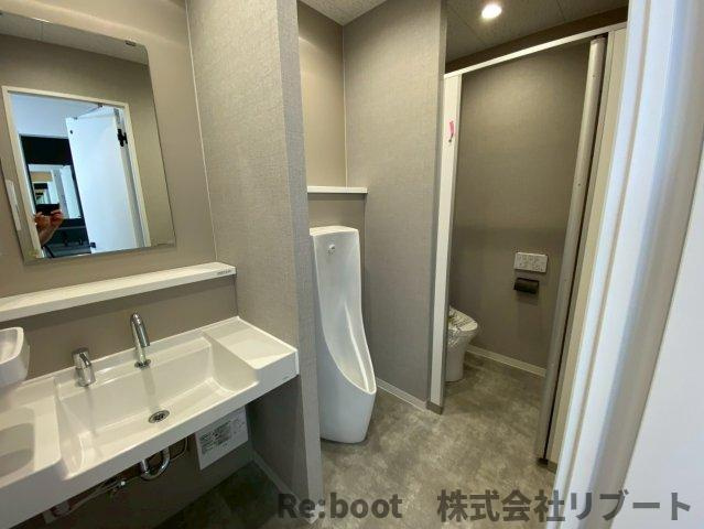 アイ・エス・ワイ国際ビルのトイレ