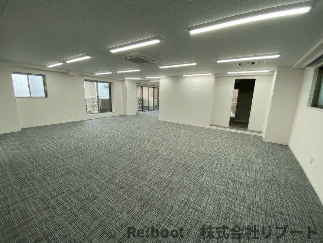 アイ・エス・ワイ国際ビルの内装|9階
