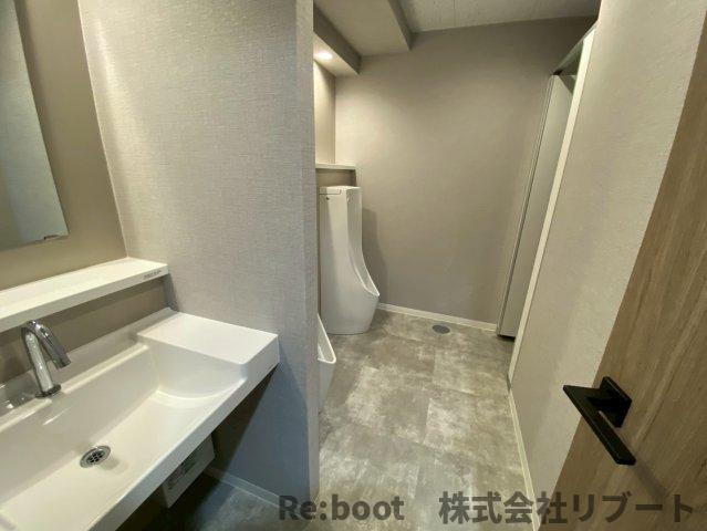 アイ・エス・ワイ国際ビルのトイレ