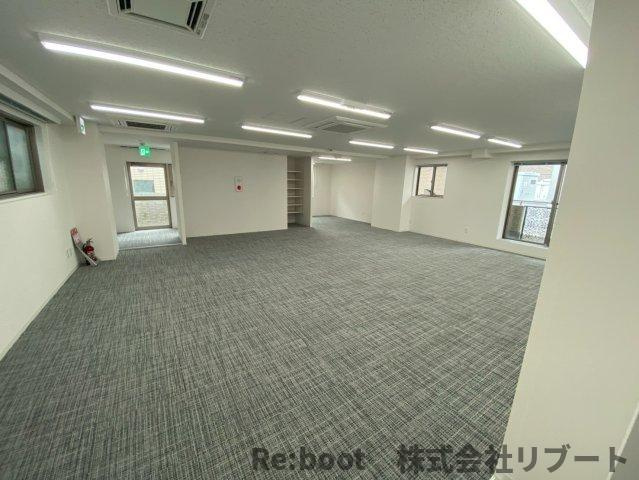 アイ・エス・ワイ国際ビルの内装