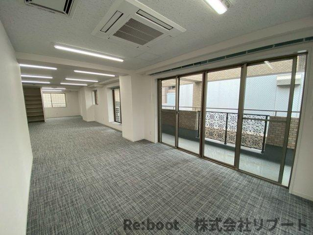 アイ・エス・ワイ国際ビルの内装