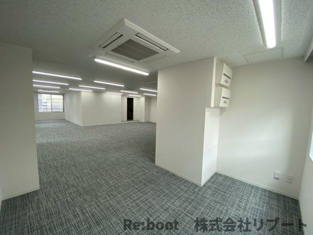 アイ・エス・ワイ国際ビルの内装