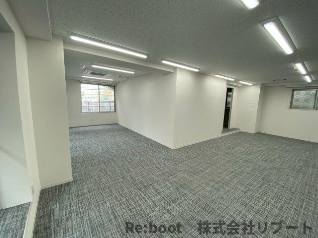 アイ・エス・ワイ国際ビルの内装