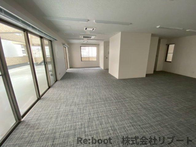 アイ・エス・ワイ国際ビルの内装|8階