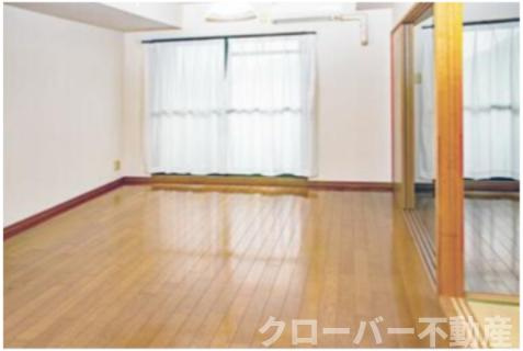 花房国分寺マンションの居間・リビング