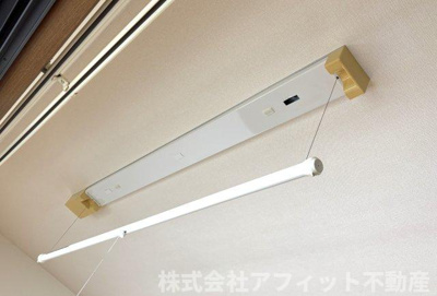 【その他】 | ハピネス山田 Ｂ | 室内物干し