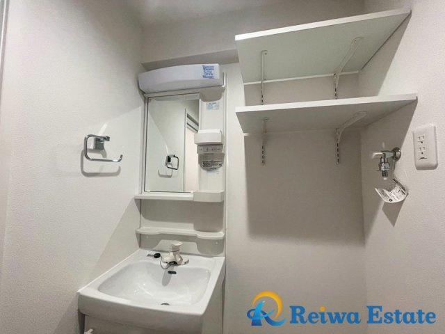 松濤ハイツの独立洗面台