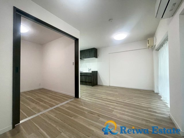 松濤ハイツの居間・リビング