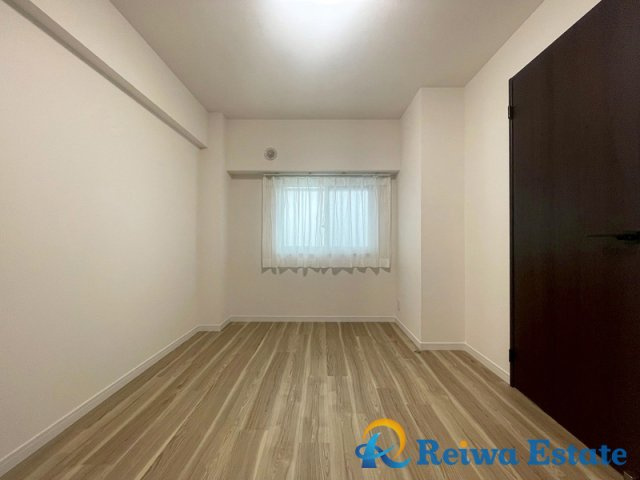 松濤ハイツの寝室