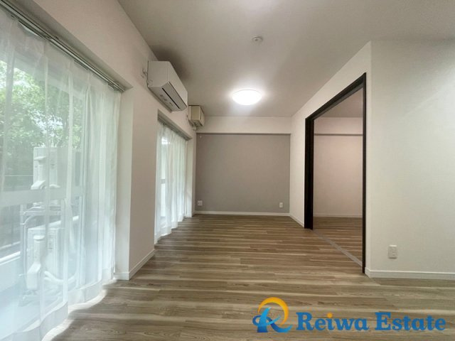 松濤ハイツの居間・リビング