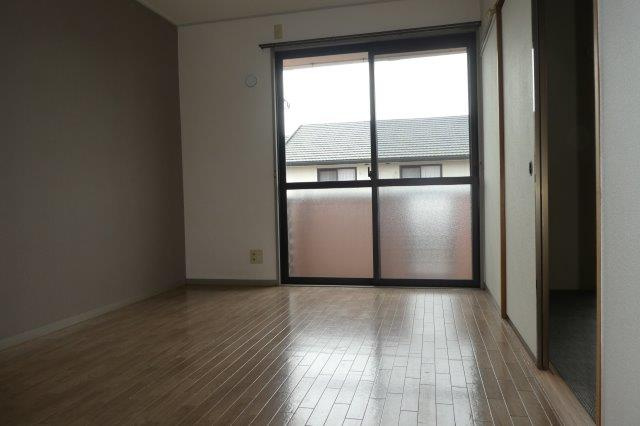 シンセラー羽田Ｂの居間・リビング|洋室