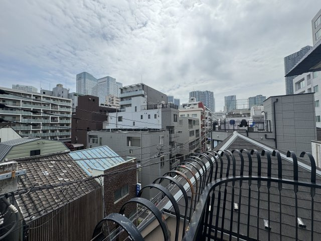 秀和月島レジデンスの展望|前面に高い建物はなく、陽当たり眺望良好です♪